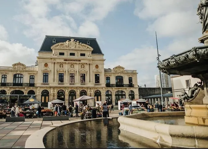 Superbe Cosy Emplacement N°1 Théâtre