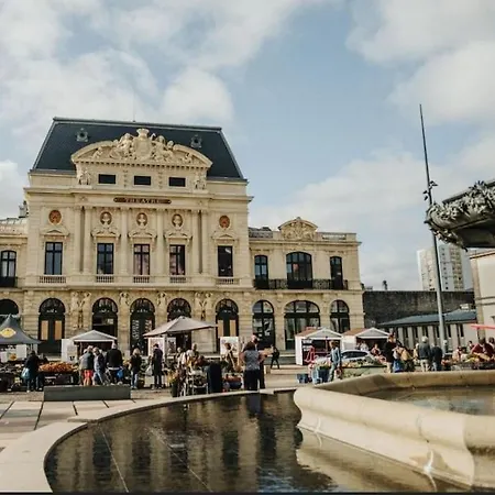 Superbe Cosy Emplacement N°1 Théâtre