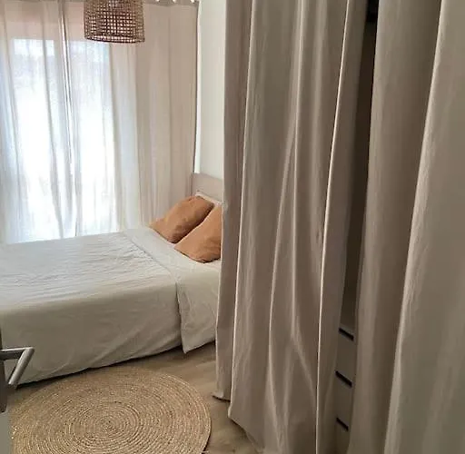 Cosy Emplacement N1 Theatre *